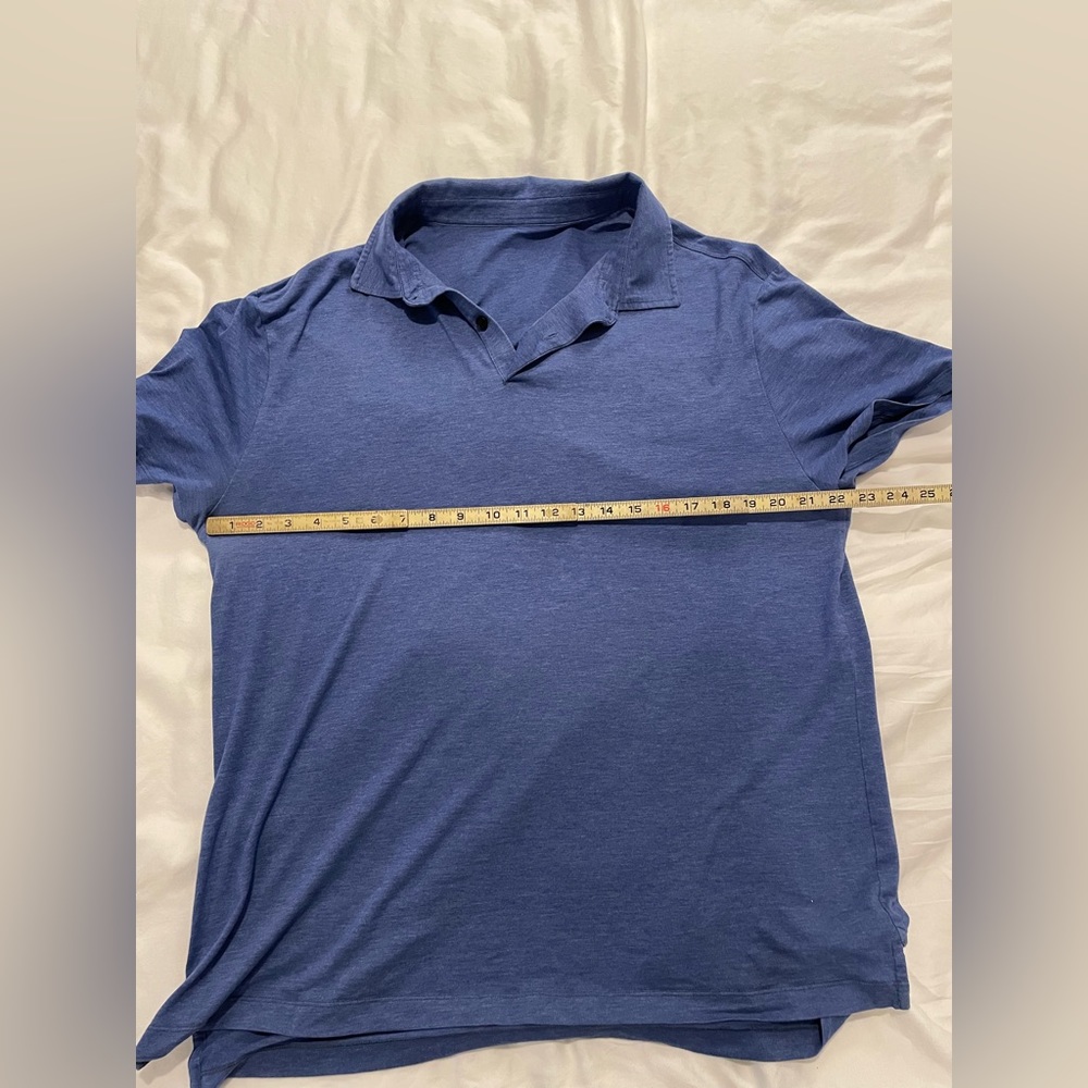 XL Lululemon heather blue polo great condition